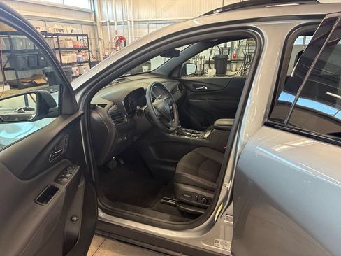 Used 2024 Chevrolet Equinox RS AWD/4WD image 15