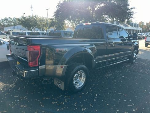 Used 2022 Ford F350 Lariat w/ Lariat Value Package image 9