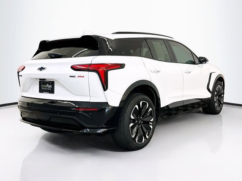 Used 2024 Chevrolet Blazer EV RS image 9