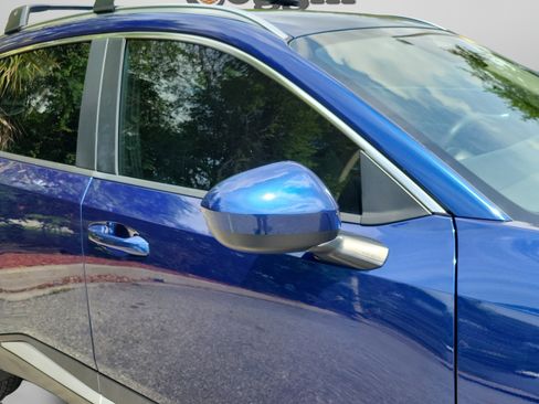 Used 2025 Nissan Kicks SV w/ SV Premium Package FWD image 20