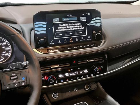 Used 2023 Nissan Rogue SL image 13