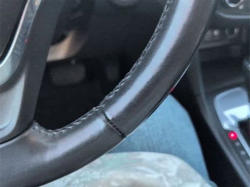 Certified 2020 Chevrolet Equinox LT image 17