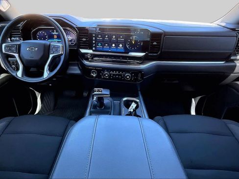 Used 2023 Chevrolet Silverado 1500 LT Trail Boss AWD/4WD image 16