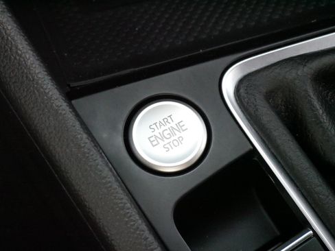 Certified 2021 Volkswagen Jetta GLI Autobahn FWD image 28