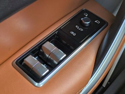 Used 2025 Jaguar F-PACE R-Dynamic S AWD/4WD image 23