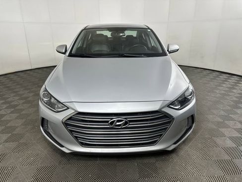 Used 2017 Hyundai Elantra Limited image 8