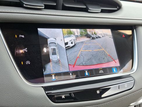 Used 2021 Cadillac XT5 Premium Luxury image 33