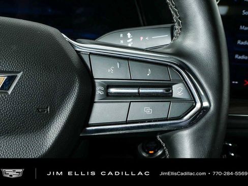Used 2025 Chevrolet Tahoe LT RWD image 11