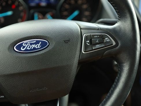 Used 2019 Ford Escape Titanium FWD image 22