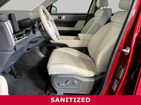Used 2025 Hyundai Santa Fe SEL AWD/4WD image 18