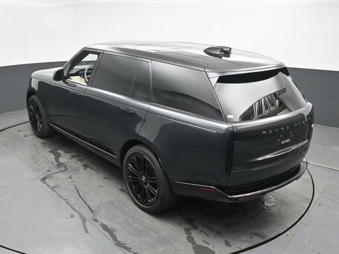 Used 2023 Land Rover Range Rover Long Wheelbase Autobiography AWD/4WD image 39