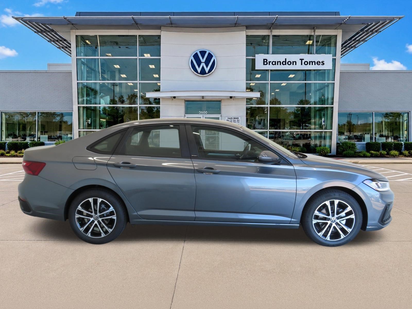 Used 2026 Volkswagen Jetta Sport FWD image 2
