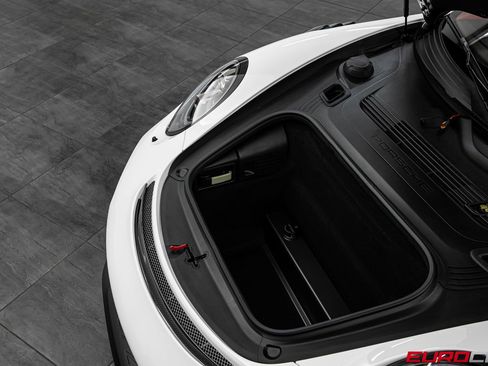 Used 2018 Porsche 911 GT2 RS image 11