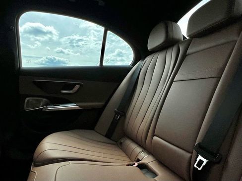 Used 2026 Mercedes-Benz E 350 4MATIC Sedan image 13