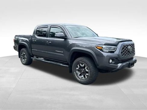 Used 2020 Toyota Tacoma TRD Off-Road w/ TRD Premium Off Road Package AWD/4WD image 8