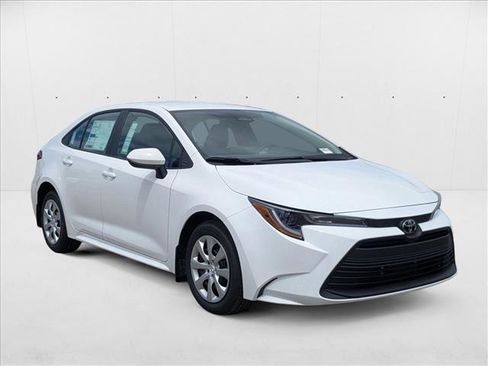 New 2025 Toyota Corolla LE image 6