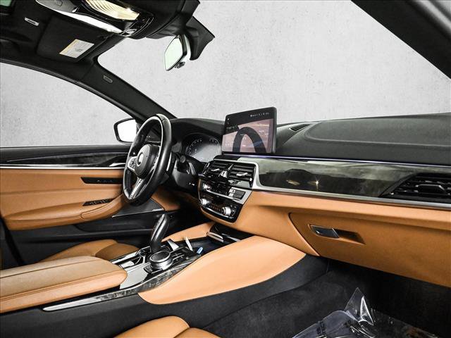 Used 2022 BMW M550i xDrive w/ Premium Package AWD/4WD image 22