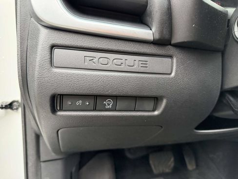 Used 2024 Nissan Rogue S AWD/4WD image 24