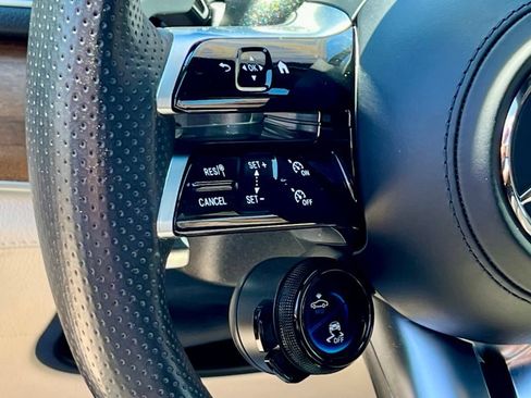 Certified 2024 Mercedes-Benz GLE 53 AMG 4MATIC image 35
