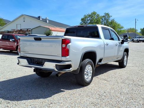 Used 2020 Chevrolet Silverado 2500 LTZ w/ LTZ Plus Package AWD/4WD image 9