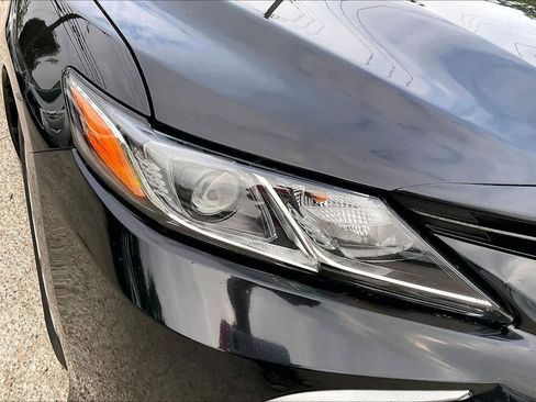 Used 2022 Toyota Camry LE FWD image 27