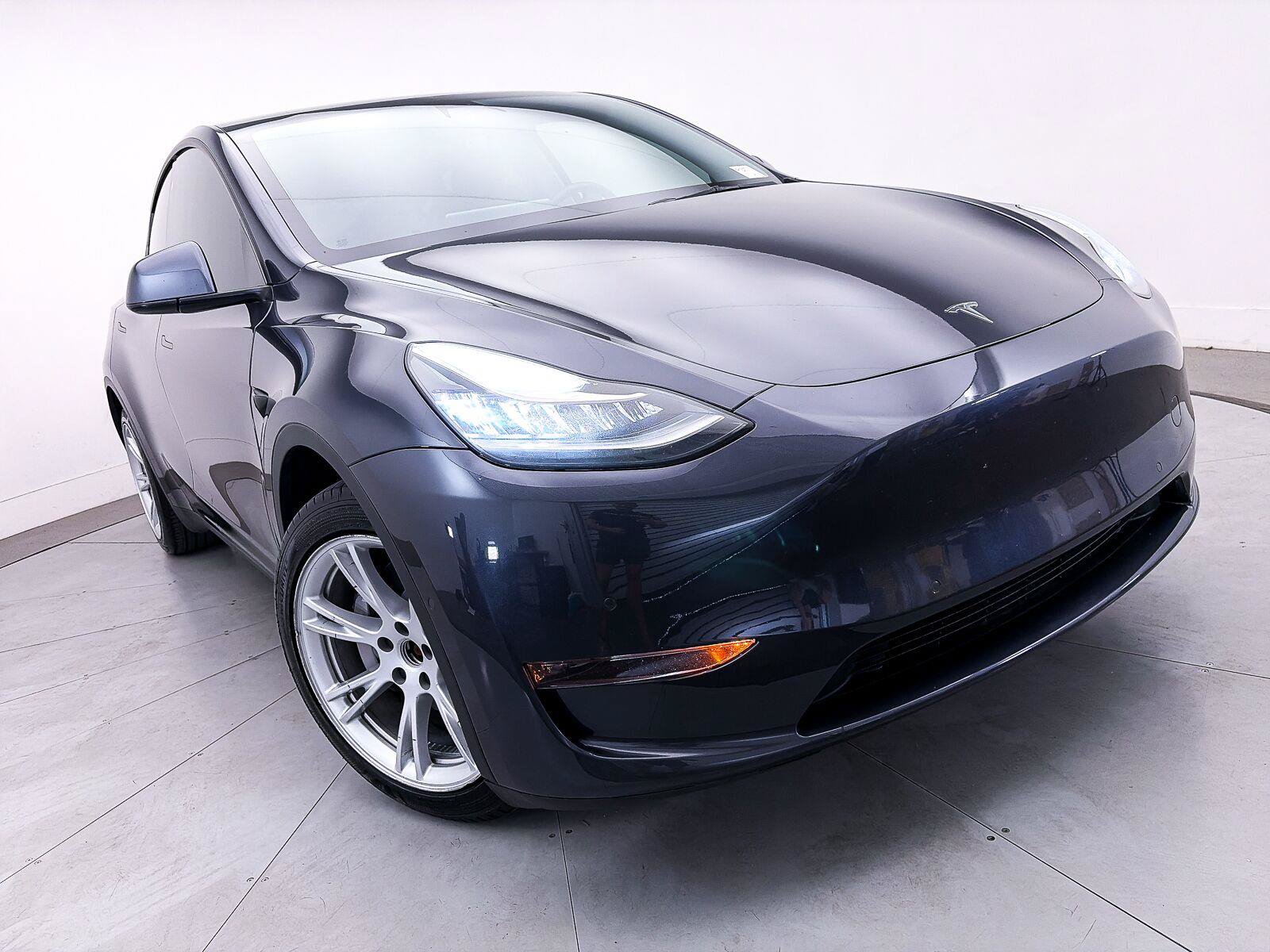 Used 2021 Tesla Model Y Long Range AWD/4WD image 3