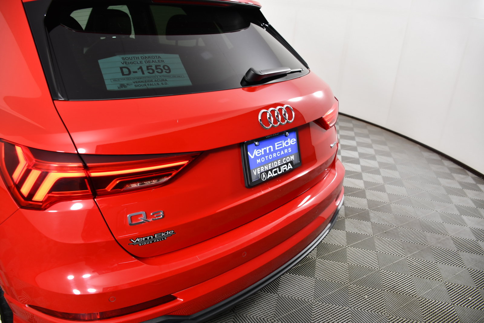 Used 2025 Audi Q3 2.0T Premium AWD/4WD image 15