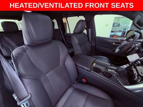 Used 2025 Lexus LX 700h Overtrail w/ Accessory Package (Z1) AWD/4WD image 18