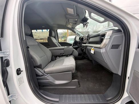 New 2026 Ford F250 XLT w/ XLT Premium Package AWD/4WD image 14