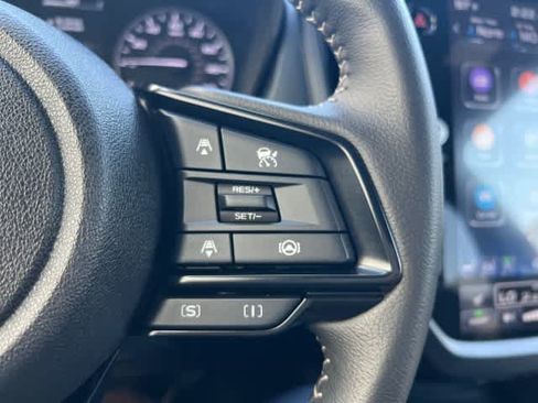 Used 2025 Subaru Forester Premium AWD/4WD image 26