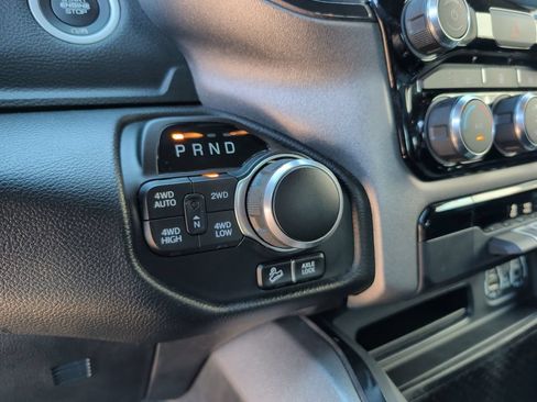 Used 2020 RAM 1500 Big Horn w/ Built-to-serve Edition AWD/4WD image 33
