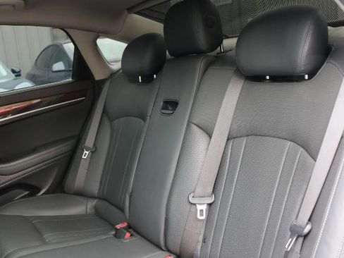 Used 2016 Hyundai Genesis 3.8 w/ Option Group 02 image 13