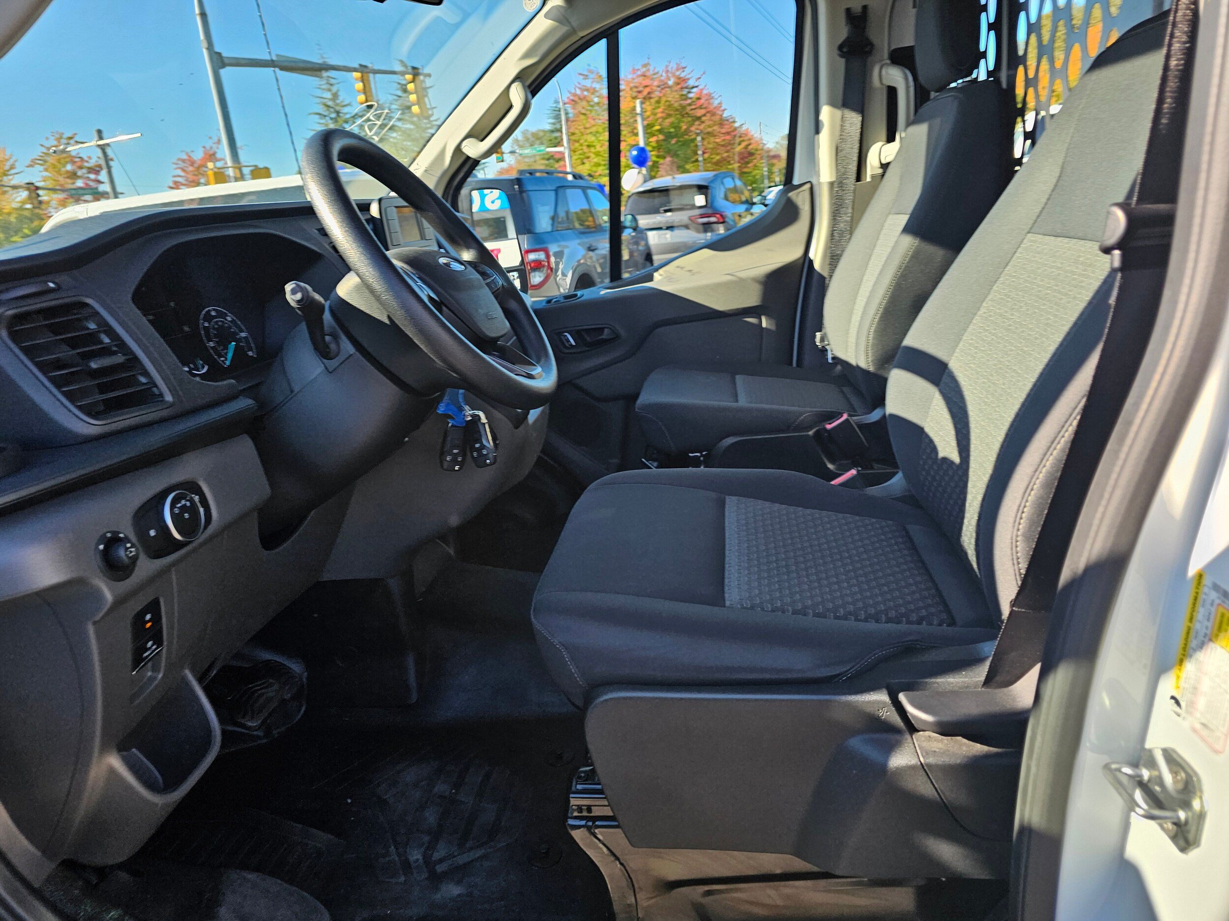 Used 2025 Ford Transit 250 Low Roof w/ Exterior Upgrade Package RWD image 19