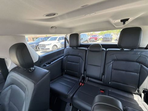 New 2026 Lincoln Navigator L Premier AWD/4WD image 24