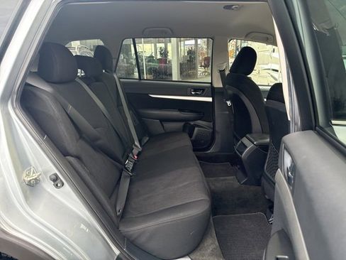 Used 2013 Subaru Outback 2.5i Premium w/ All-Weather Pkg image 21