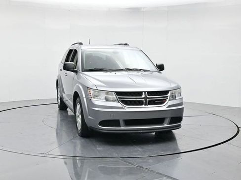 Used 2018 Dodge Journey SE w/ Popular Equipment Group image 4
