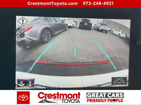 Used 2022 Lexus ES 300h w/ Premium Package image 27