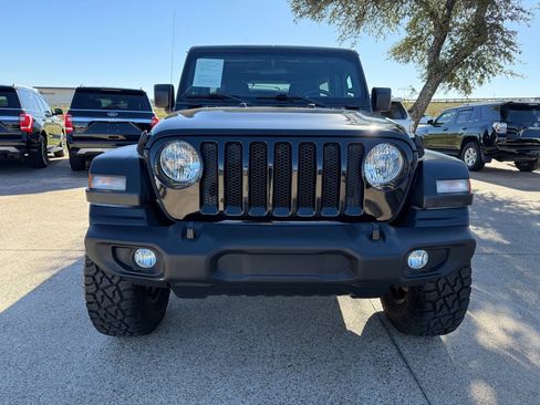 Used 2018 Jeep Wrangler Unlimited Sport S image 2