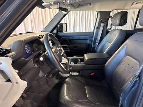 Used 2020 Land Rover Defender 110 HSE image 16