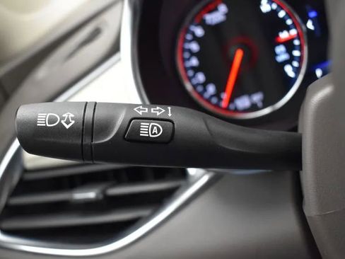 Used 2024 Chevrolet Malibu LT image 24