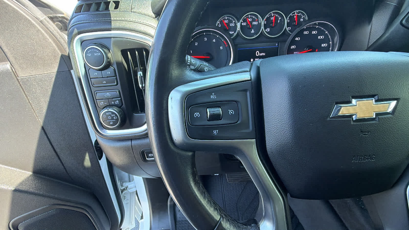 Used 2021 Chevrolet Silverado 2500 LT w/ Fleet Comfort Package AWD/4WD image 19