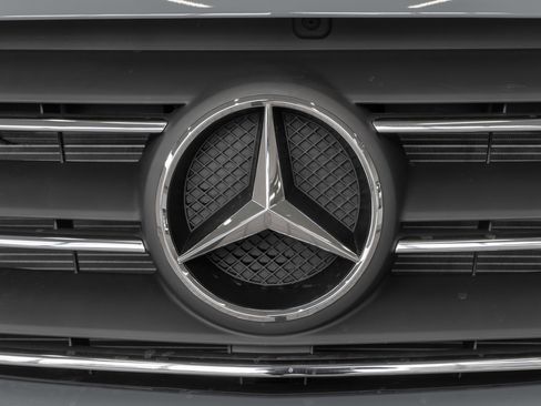 Used 2025 Mercedes-Benz Sprinter 2500 image 5