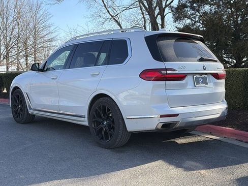 Used 2021 BMW X7 xDrive40i w/ Premium Package image 18