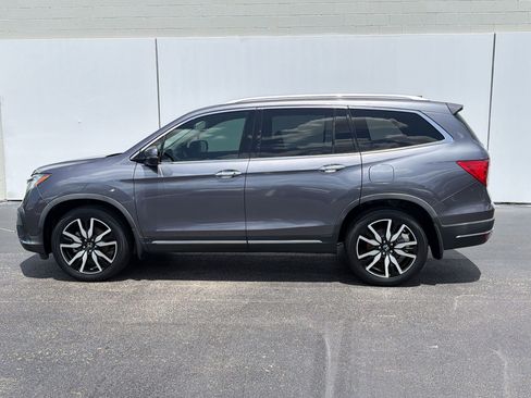 Used 2021 Honda Pilot Touring image 2
