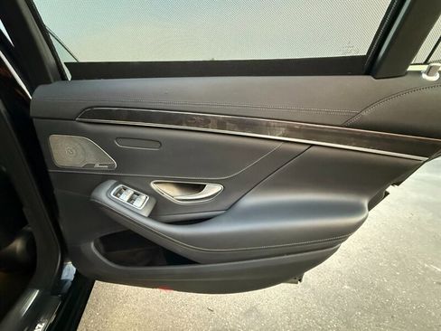 Used 2018 Mercedes-Benz S 450 Sedan image 34