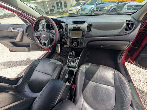 Used 2011 Kia Forte SX w/ Tech Pkg FWD image 14