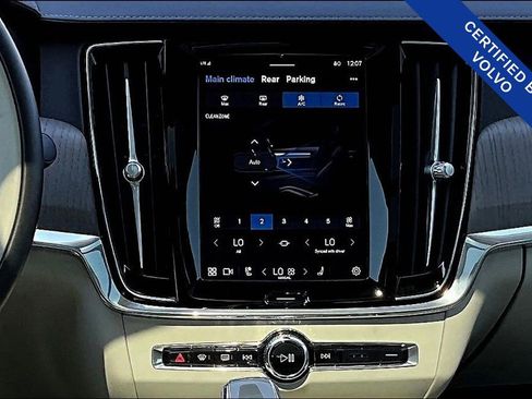 Certified 2024 Volvo S90 T8 Ultimate w/ Lounge Package image 8