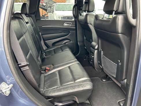 Used 2021 Jeep Grand Cherokee Limited image 21