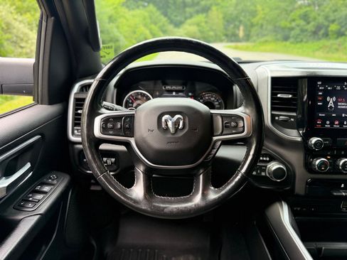 Used 2019 RAM 1500 Big Horn AWD/4WD image 17
