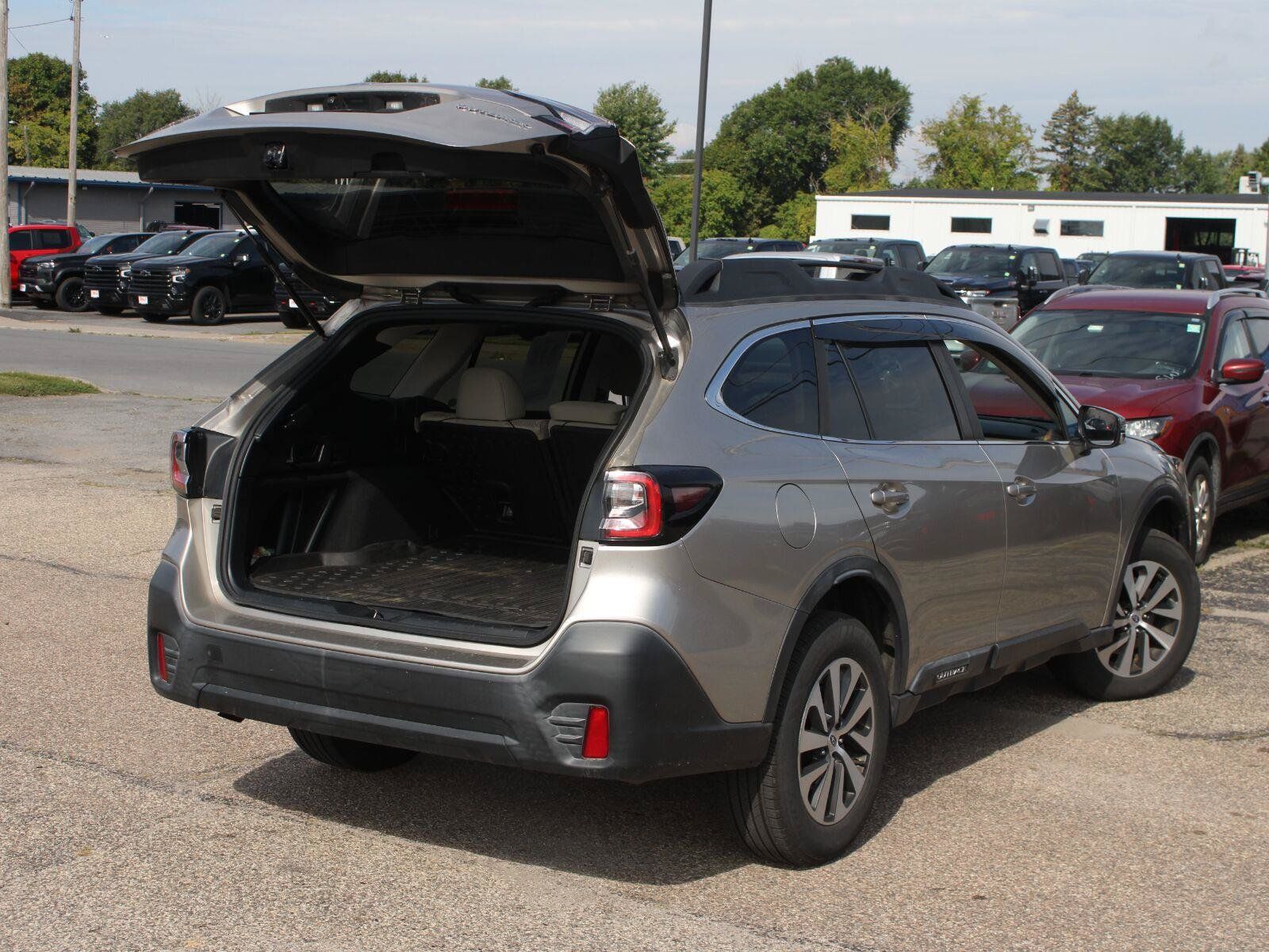 Used 2020 Subaru Outback Premium AWD/4WD image 7